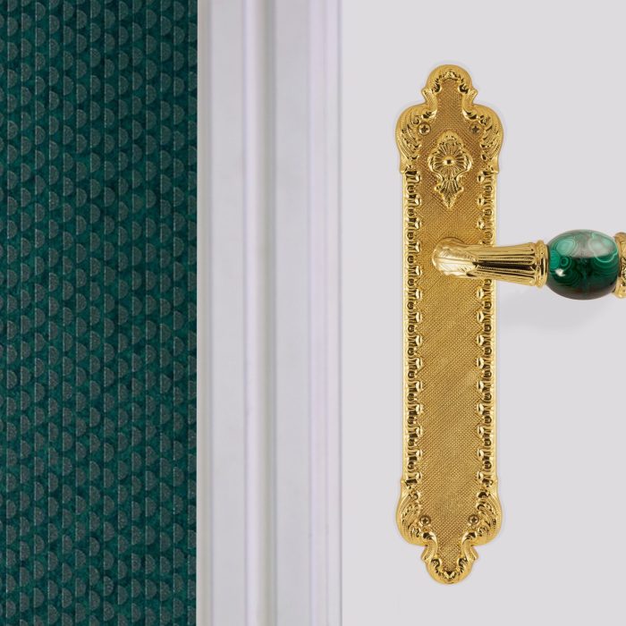 classic-door-handle-exclsuive-handicraft-precious-stones-malachite-bronces-mestre-spain_-treasure-LR